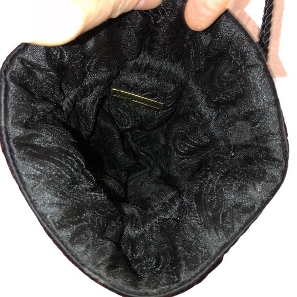 whiting & davis stunning vintage burgundy HOLIDAY velvet cinch cross body purse - Picture 6 of 6
